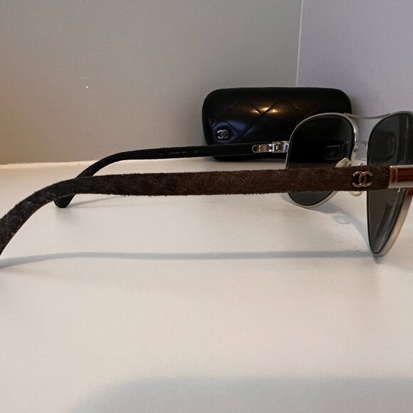 CHANEL Mirrored Aviator Sunglasses main image 8